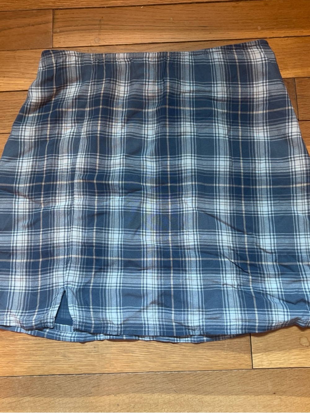 American Eagle Outfitters Blue and White Plaid Shirt